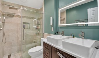 7511 BRADLEY Blvd, Bethesda, MD 20817