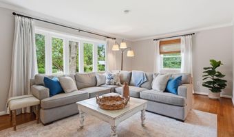 1848 CARRIAGE Dr, Annapolis, MD 21401