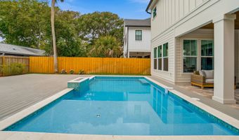 340 9TH St, Atlantic Beach, FL 32233