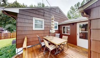 1402 W Clark St, Albert Lea, MN 56007