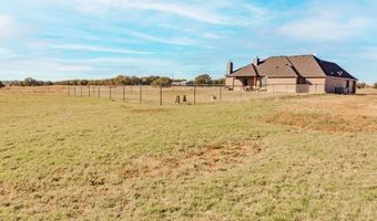 170 Rolling Hills Blvd, Alvord, TX 76225