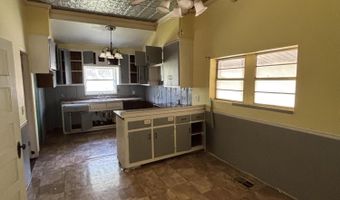 500 S Hickory St, Aberdeen, MS 39730