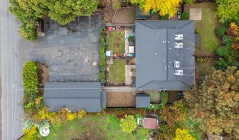 2616 W Hillside Dr, Anderson, CA 96007