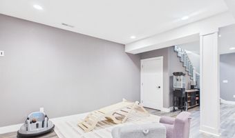 214 E Wapello St, Agency, IA 52530