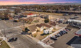 390 N Broadway St, Blackfoot, ID 83221