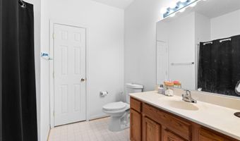 15616 EVERGLADE Ln 303, Bowie, MD 20716