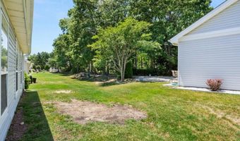 84 CHAIN Blvd, Bayville, NJ 08721