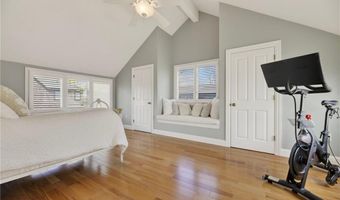 38 Pierce Ave, Jamestown, RI 02835