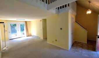 32 Cortland Cir 32, Bangor, ME 04401