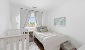 601 WILKES St 301, Alexandria, VA 22314