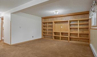 3033 CRAZY HORSE Rd, Cheyenne, WY 82001