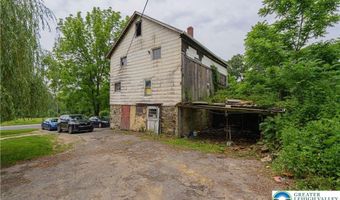 79 Mountain Lake Rd, Belvidere, NJ 07823