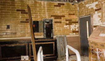 1035 Broad St, Camden, SC 29020