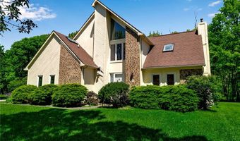 113 Meadow Spring Ln, Amherst, NY 14051