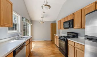 1908 N Evergreen Ave, Arlington Heights, IL 60004