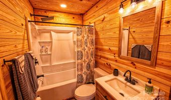 23 Honeysuckle Rdg, Almond, NC 28702