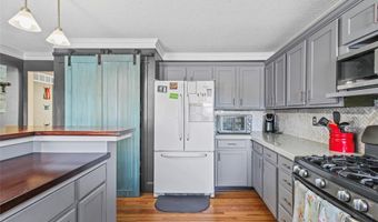 6115 Terri Lynn Dr, Affton, MO 63123