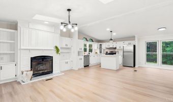 444 Church St, Appomattox, VA 24522