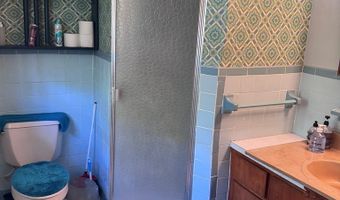 611 S Bead St, Alma, GA 31510