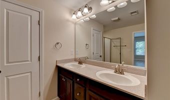 2152 Greencrest Cir, Alpharetta, GA 30004
