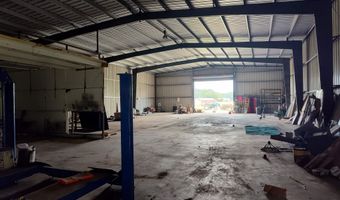 2806 OAKDALE Rd, Alpine, AL 35014