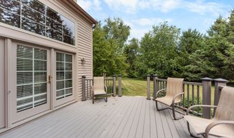 2086 Valleyview Dr, Ann Arbor, MI 48105