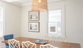 27 Mann Ave, Newport, RI 02840