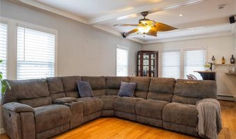 34 Shore Rd, East Providence, RI 02915