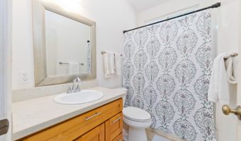 45-503 KAHILI St, Honokaa, HI 96727