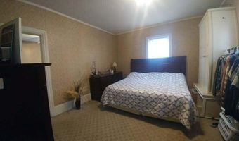 365 Turner St, Auburn, ME 04210