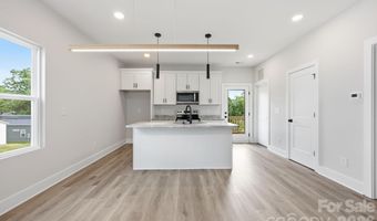 226 Summit Ave, Albemarle, NC 28001