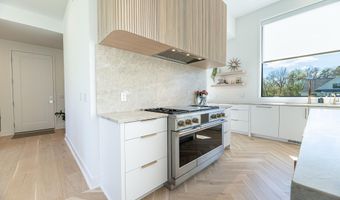 5044 Hickory Pointe Woods SE, Ada, MI 49301