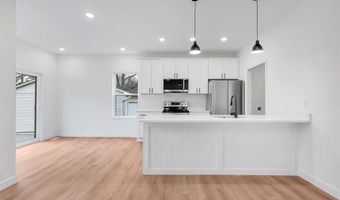 453 Rosedale Ter, Ballwin, MO 63021