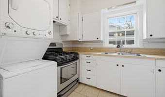 179 Summer Pl, Biloxi, MS 39530