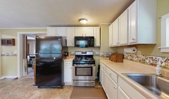 1776 Riverside Dr, Auburn, ME 04210