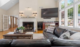 127 Hooksett Rd, Auburn, NH 03032