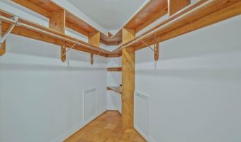 5301 WESTBARD Cir 328, Bethesda, MD 20816