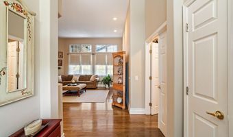 11 Jumping Brook Ln, Barnegat, NJ 08005