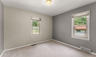 1929 Jerrold Ave, Arden Hills, MN 55112