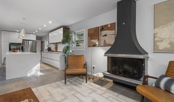 3177 Sunnywood Dr, Ann Arbor, MI 48103