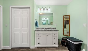 3673 Stewart Farm Rd, Wamego, KS 66547