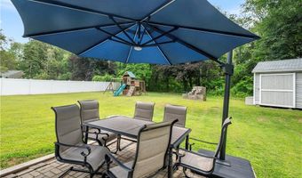 96 Dexter Rd, Scituate, RI 02857
