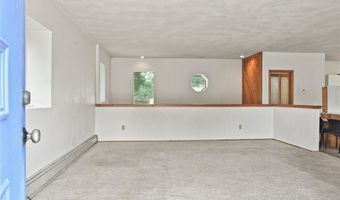 28 Sand Hill Dr, North Kingstown, RI 02852