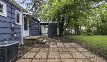 237 Maple Dr, Columbus, OH 43228