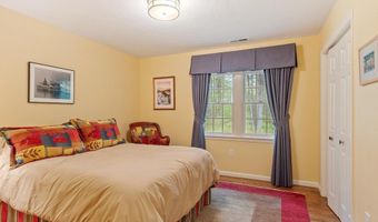 36 Pickman Dr 36, Bedford, MA 01730