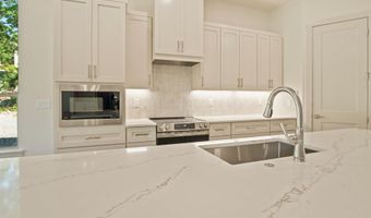 24 Zarina Ln Ln, Hot Springs Village, AR 71909