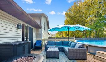 1280 Meadowview Ln, Amherst, OH 44001