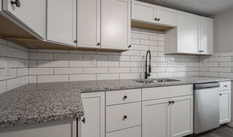 4690 N Sadlier Dr, Indianapolis, IN 46226