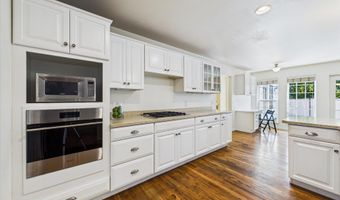 2700 Meadow Creek Way, Arcata, CA 95521