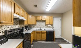 853 Parkview Dr, Macon, GA 31211